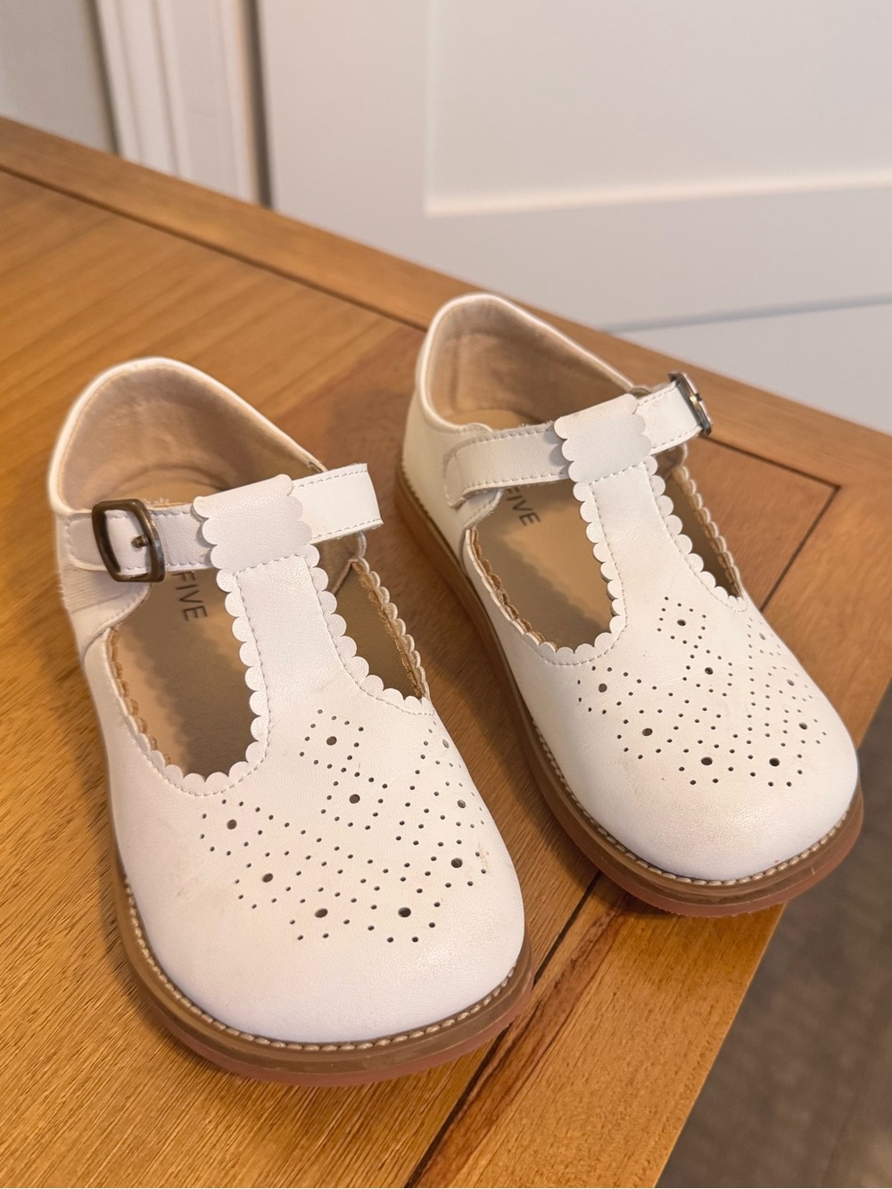 Classic, Vintage Style White T-Strap Girls Shoes